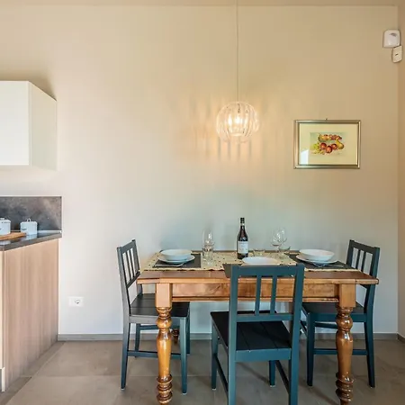 Il Ciuche Apartment Treiso